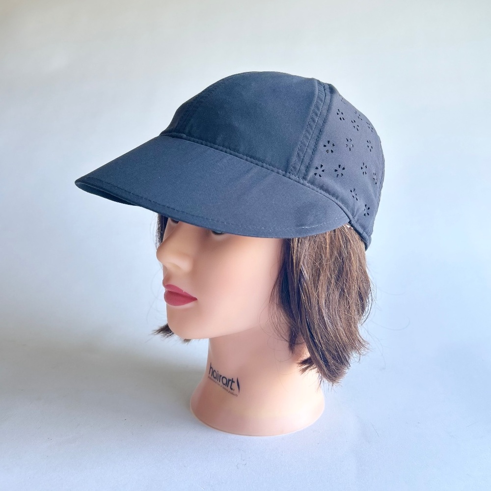 Lululemon Black Adjustable Strap Cap Size M